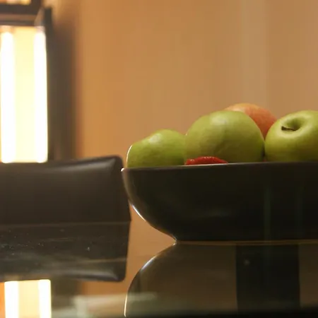 Vegan Inn Airport - Adults Only - Late Check In-2